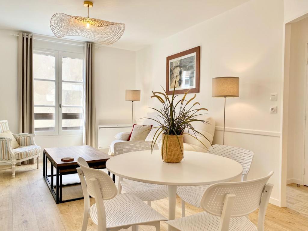 Appartement Elegant Avec Vue Sur Le Port Saint-Martin-de-Re Exterior photo