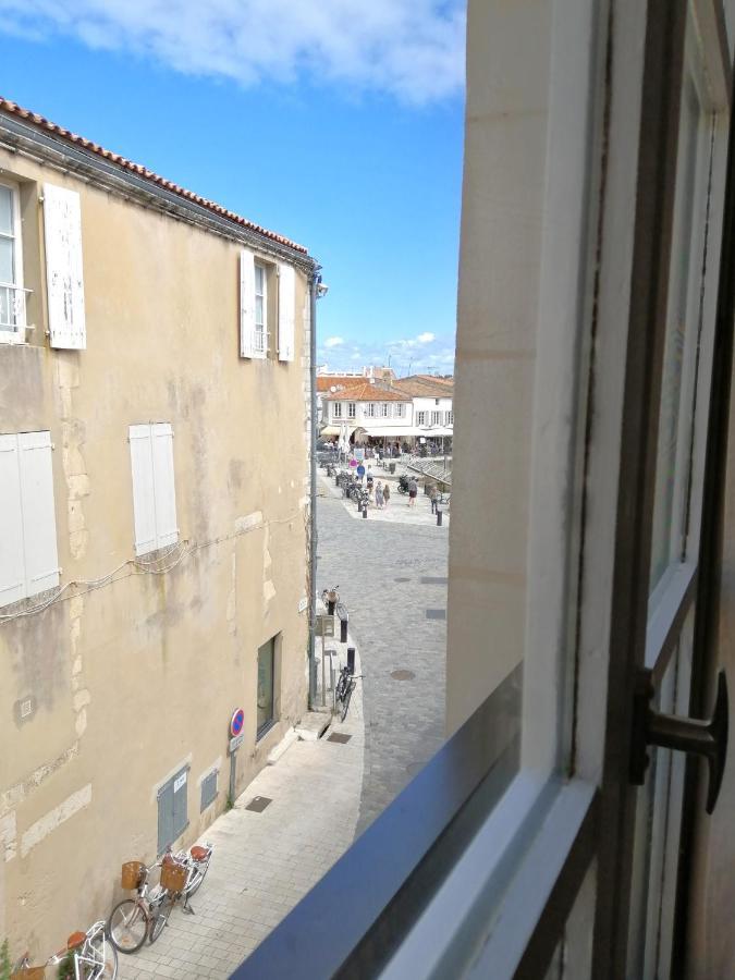 Appartement Elegant Avec Vue Sur Le Port Saint-Martin-de-Re Exterior photo